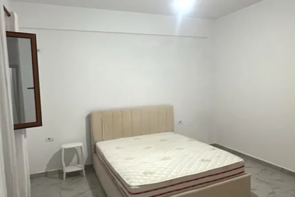 Shtepi me qera 1+1 ne Tirane - 35,000 Leke