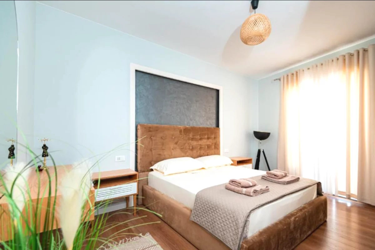 Shtepi me qera Apartament ne Tirane, 1+1, Mobilimi E mobiluar, Pagesa 300  Euro.