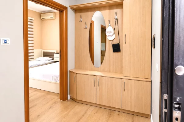 Shtepi ne shitje Apartament ne Vlore, 1+1, Mobilimi E mobiluar, Pagesa 8,500,000  Leke.