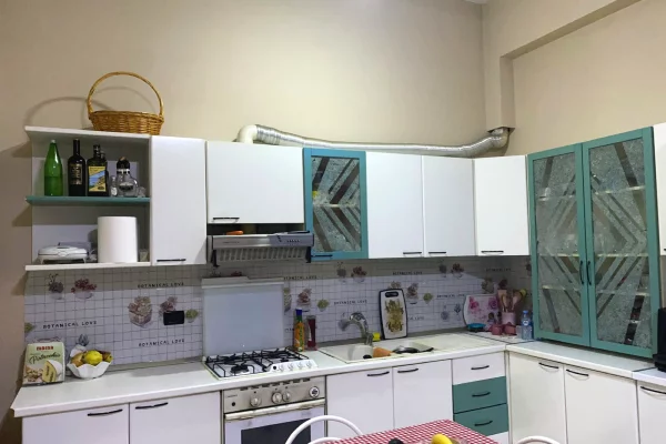 Shtepi ne shitje Apartament ne Vlore, 1+1, Mobilimi E mobiluar, Pagesa 150,000  Euro.