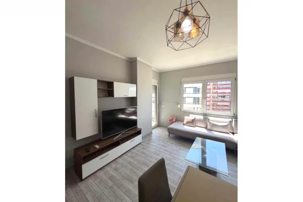 Shtepi me qera Apartament ne Tirane, 2+1, Mobilimi E mobiluar, Pagesa 60,000  Leke.