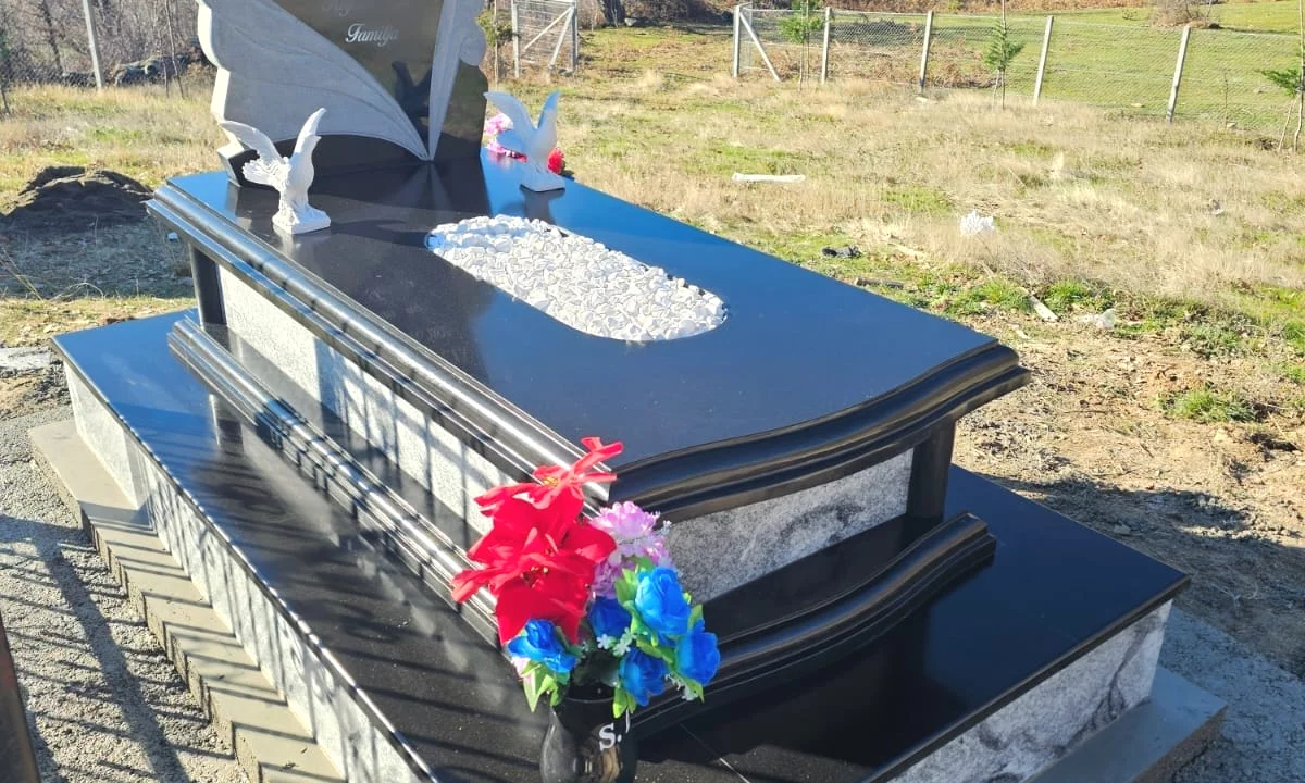 Punime Varresh Eno Kruje - Modele Varresh Me Pikture Dhe Hapje Ne Mes