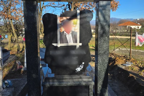 Punime Varresh Granit Hassan Green - Modele Varresh Me Kollona - Belsh