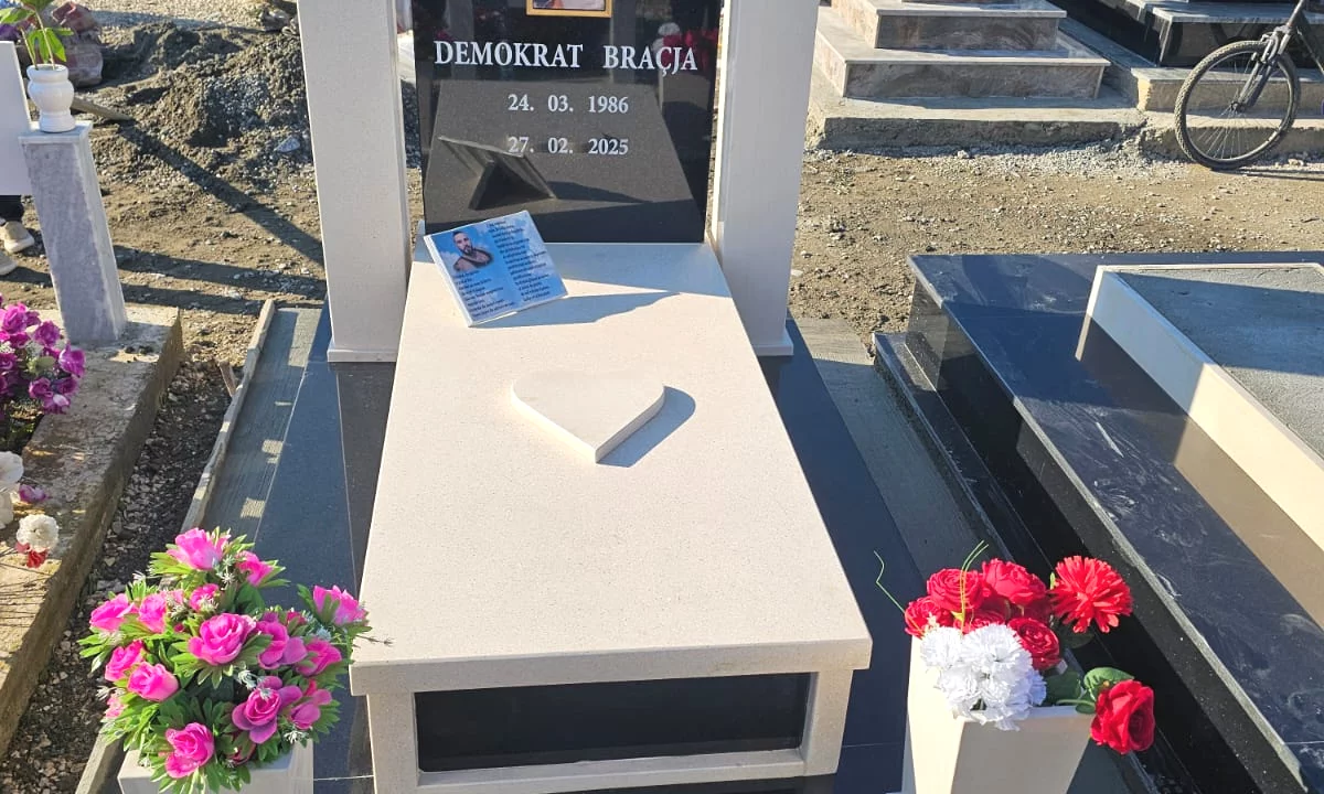 Punime Varresh Kucove - Modele Varresh Granit Dhe Mermer - Kollona