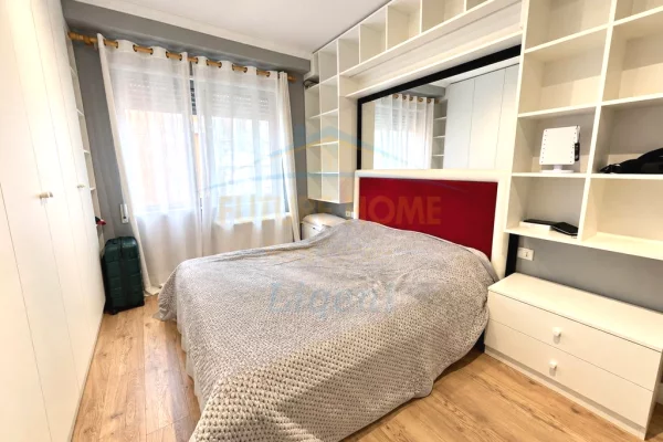 Shtepi me qera Apartament ne Tirane, 1+1, Mobilimi E mobiluar, Pagesa 750  Euro.