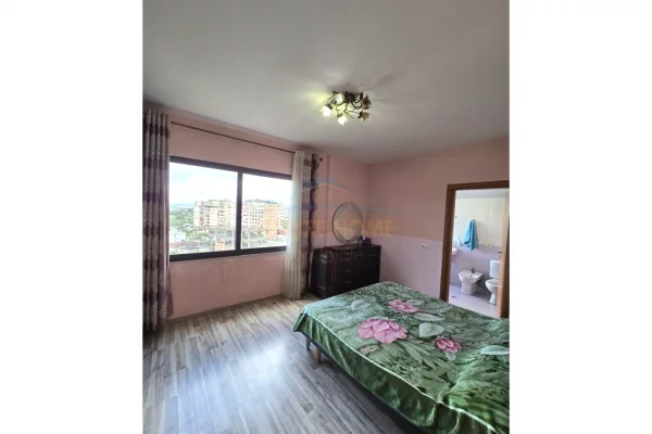 Shtepi ne shitje Apartament ne Tirane, 2+1, Mobilimi E mobiluar, Pagesa 14,500,000  Leke.