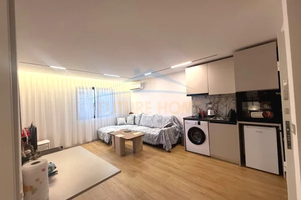 Shtepi ne shitje Apartament ne Tirane, 1+1, Mobilimi E mobiluar, Pagesa 124,000  Euro.