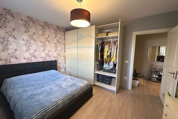 Shtepi ne shitje Apartament ne Tirane, 2+1, Mobilimi E mobiluar, Pagesa 285,000  Euro.