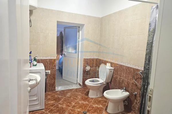 Shtepi me qera 2+1 ne Tirane - 70,000 Leke