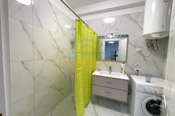 Qera, Apartament 2+1+2, Stacioni i Trenit, Tiranë.