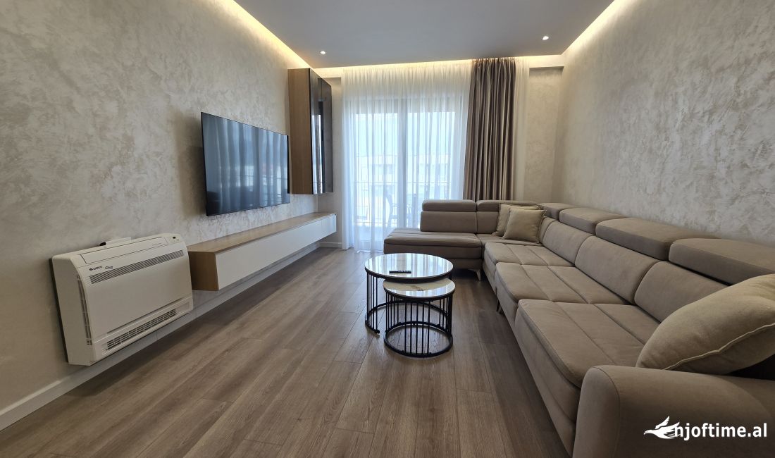 Shtepi ne shitje Apartament ne Tirane, 2+1, Mobilimi E mobiluar, Pagesa 245,000  Euro.