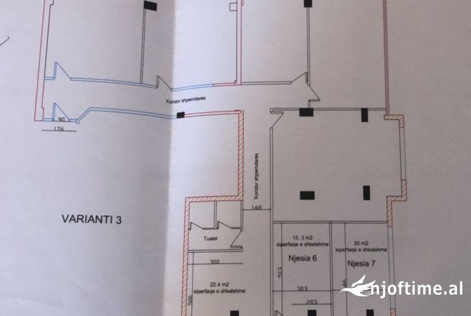 Ambiente Commerciale in Affitto 3+1 a Tirana - 1,950 Euro