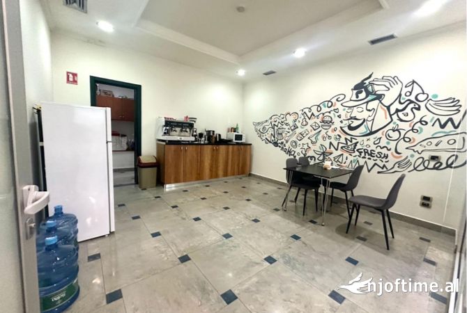 Ambient Komercial per Shitje tek Shesh Willson 