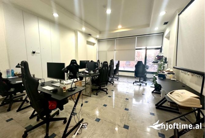 Business Property in Sale 3+1 in Tirana - 1,500,000 Euro