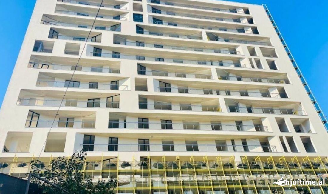 Shtepi ne shitje Apartament ne Tirane, 2+1, Mobilimi Bosh, pa mobiluar, Pagesa 232,000  Euro.