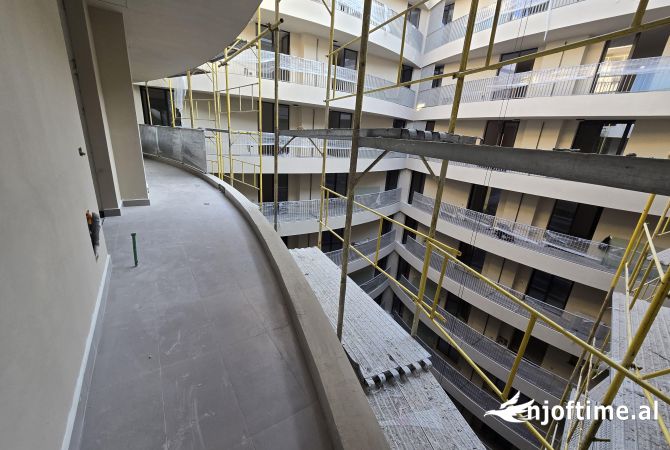 Shtepi ne shitje Apartament ne Tirane, 2+1, Mobilimi Bosh, pa mobiluar, Pagesa 232,000  Euro.