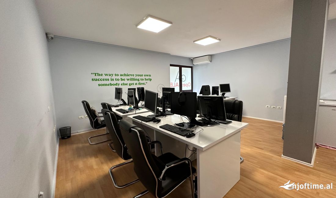 Ambien Zyre 3+1+2+Ballkon me Qira ne Bllok (ID Z20032557) 