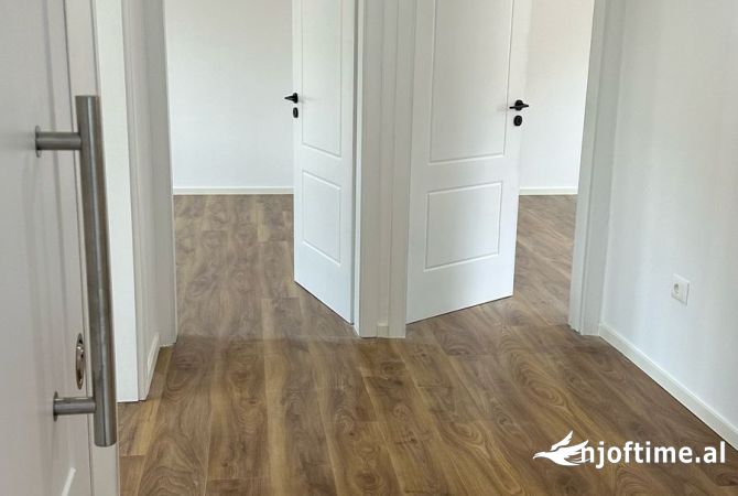 Apartament 2+1+2 ne Shitje prane Condor Center (ID A12032545)