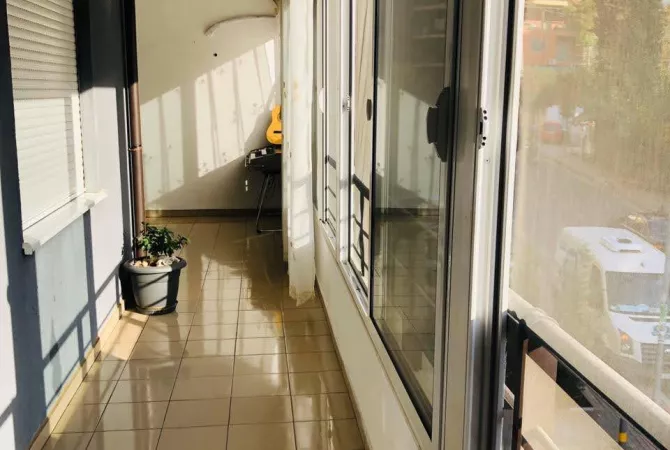 Shtepi ne shitje Apartament ne Tirane, 2+1, Mobilimi E mobiluar, Pagesa 14,000,000  Leke.