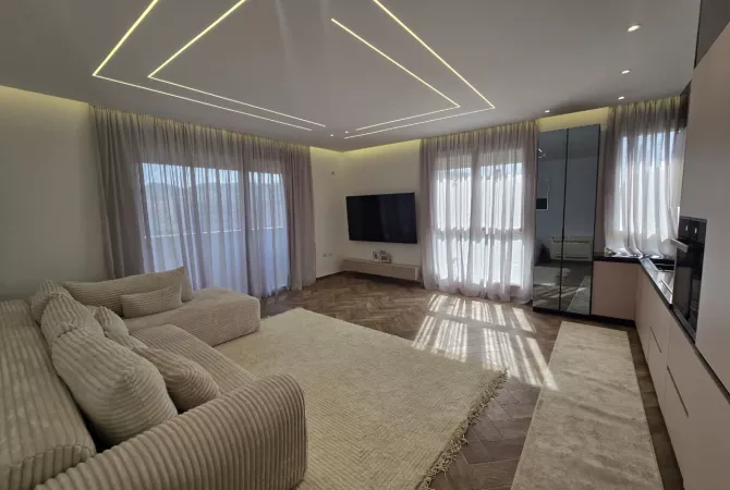 Shtepi ne shitje Apartament ne Tirane, 2+1, Mobilimi E mobiluar, Pagesa 285,000  Euro.