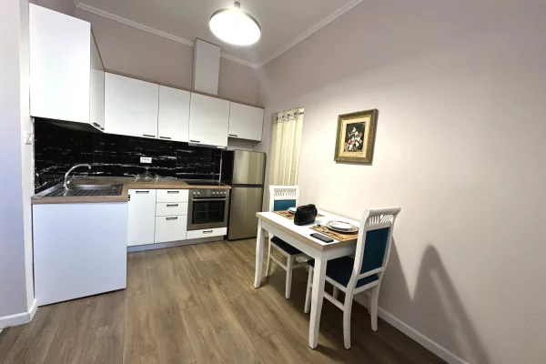 Appartamento in vendita a Tirana Garsoniere, Arredato