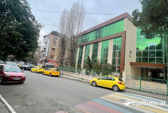 Business Property in Sale 3+1 in Tirana - 195,000 Euro