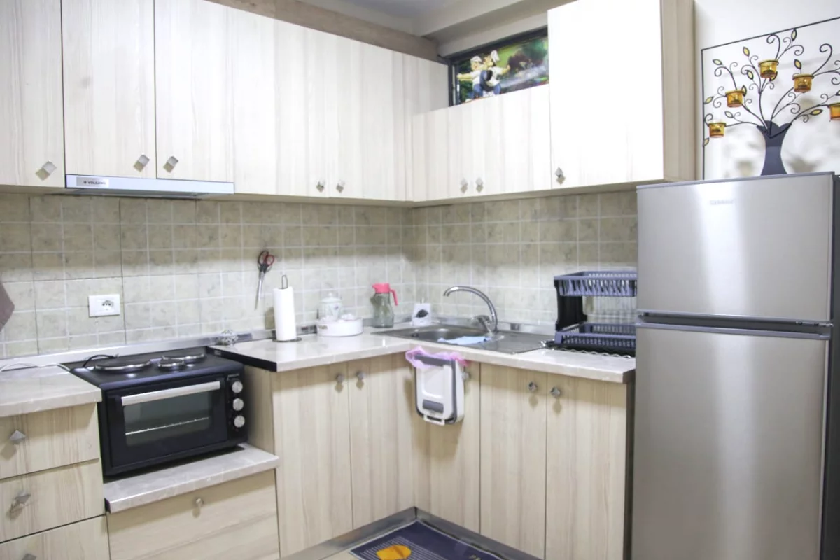 Shtepi me qera Apartament ne Tirane, 2+1, Mobilimi E mobiluar, Pagesa 57,000  Leke.