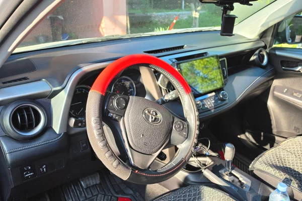 Auto in Vendita a Scutari, Toyota, 2016 Benzine,Kambio Automatik Pagamento 1,250,000  Leke.
