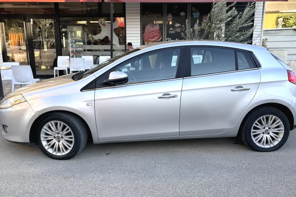 Makina ne shitje ne Durres - 3,500 Euro