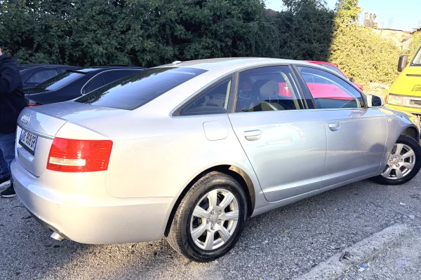 Makina ne shitje ne Durres - 4,500 Euro