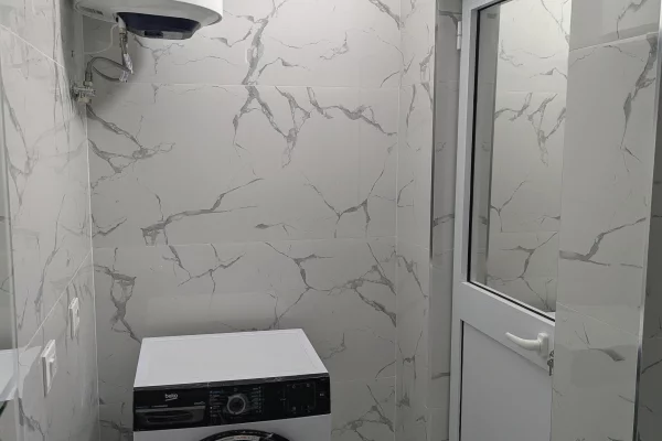 Shtepi me qera Apartament ne Durres, 1+1, Mobilimi E mobiluar, Pagesa 40,000  Leke.