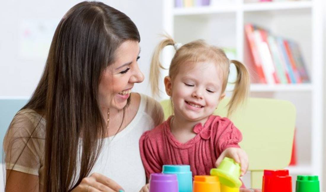 Offerte di lavoro a Alessio, Profession Kujdestare femijesh/Babysitter  , , Pagamento Trattabile.