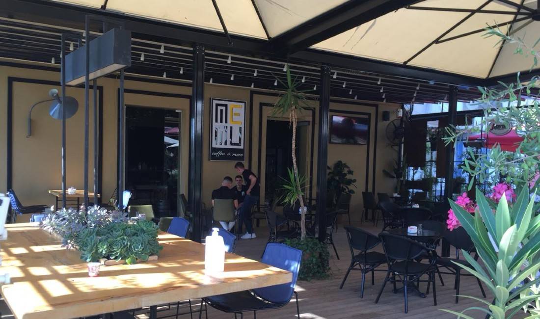 Offerte di lavoro a Tirana, Profession Kamarier/e , , Pagamento Trattabile.