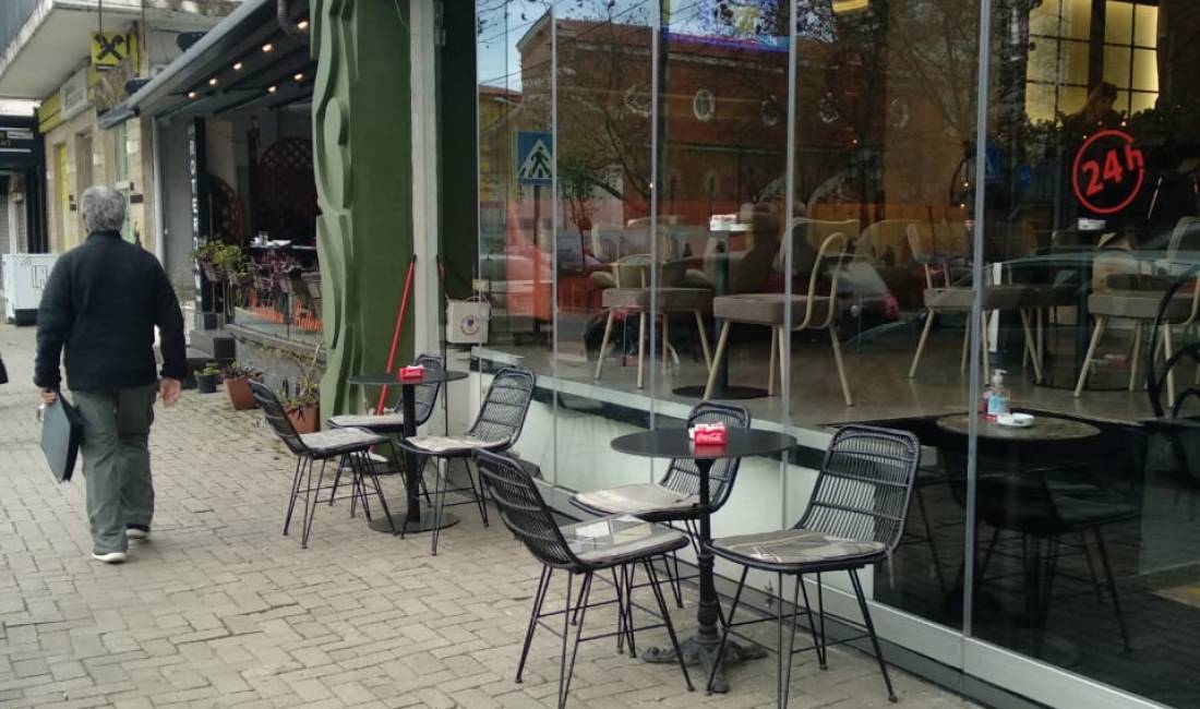 Offerte di lavoro a Tirana, Profession Kamarier  , , Pagamento 20,000  Leke.