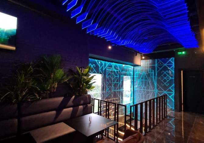 Offerte di lavoro a Tirana, Profession Kamarier/e / Banakier /e /Ndihmes Barist/Hostes /e / Sanitare/Lavapjatese , , Pagamento Trattabile.