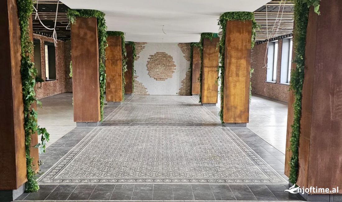 Qera Ambjent ne Kombinat