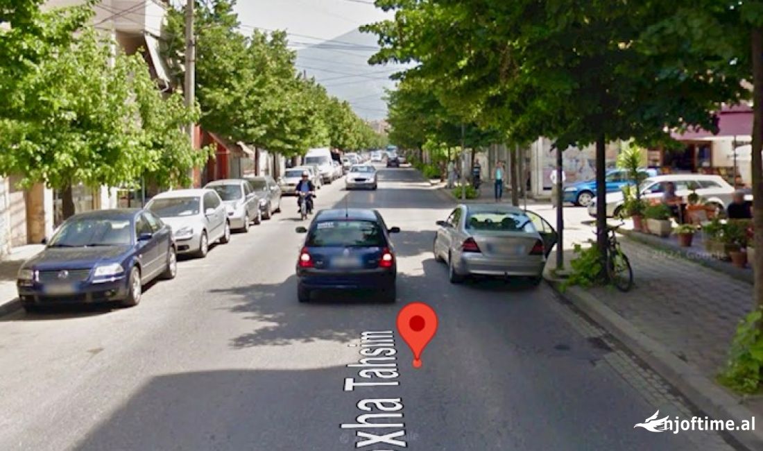 Shitet Ambjent Biznesi te Hoxha Tasim