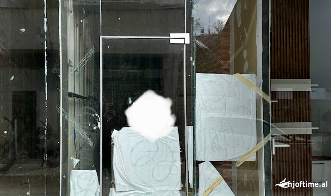 Shitet Dyqan afer Myslym Shyrit