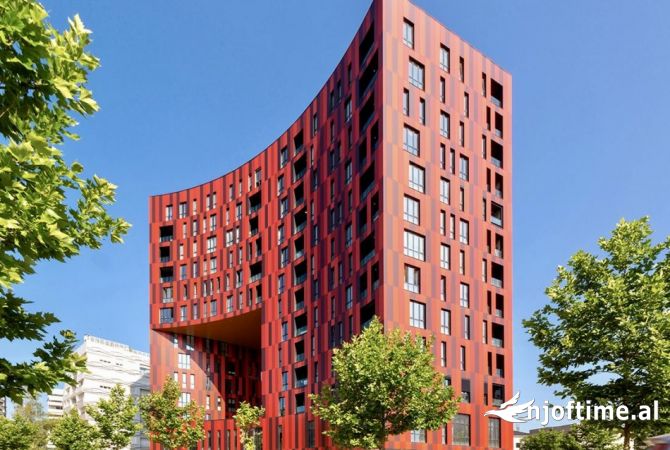 Shitet Apartament 2+1+2 te Park Gate