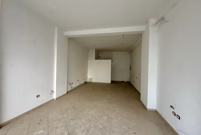Business Property in Sale 1+1 in Tirana - 126,000 Euro