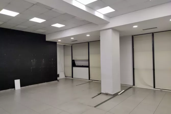 Business Property for Rent 3+1 in Tirana - 1,400 Euro