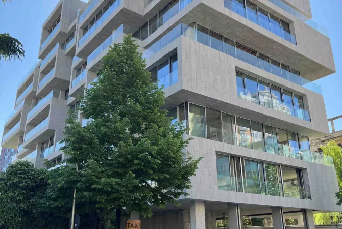 Business Property for Rent 3+1 in Tirana - 12,000 Euro