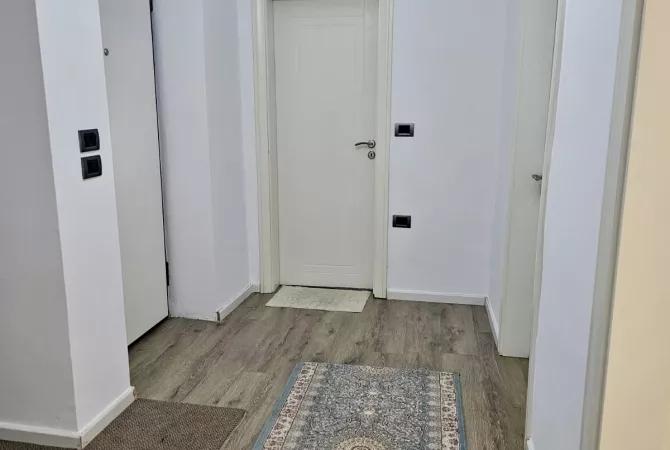 Shtepi ne shitje Apartament ne Tirane, 2+1, Mobilimi E mobiluar, Pagesa 140,000  Euro.