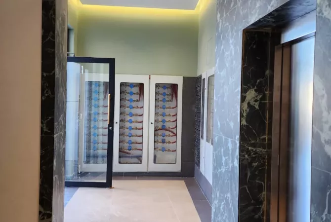 Apartment for sale in Tirana 3+1, Emty