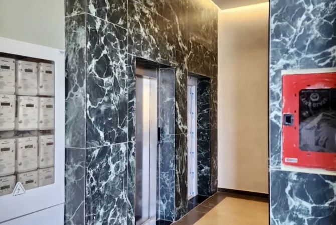 Apartment for sale in Tirana 3+1, Emty