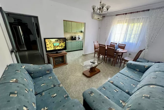 Shtepi ne shitje Apartament ne Tirane, 1+1, Mobilimi Bosh, pa mobiluar, Pagesa 107,000  Euro.