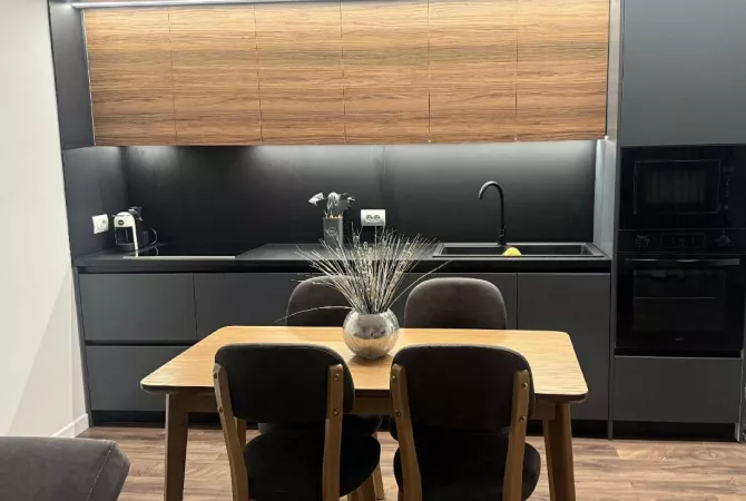 Shtepi me qera Apartament ne Tirane, 2+1, Mobilimi E mobiluar, Pagesa 750  Euro.