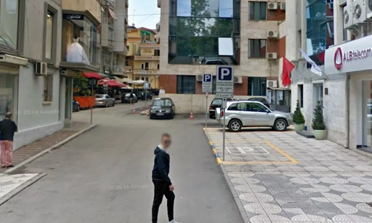 Shitet Dyqan te Myslym Shyri