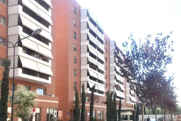 Business Property for Rent 3+1 in Tirana - 6,500 Euro