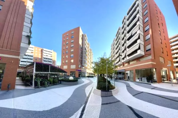 Business Property for Rent 3+1 in Tirana - 6,500 Euro